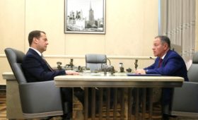 Встреча Дмитрия Медведева с генеральным директором Федеральной корпорации по развитию малого и среднего предпринимательства Александром Браверманом