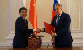 Россия и Китай договорились учредить рабочие группы в сфере торговли услугами и электронной коммерции
