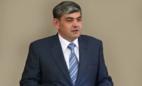 Врио Главы Кабардино-Балкарии Казбек Коков подписал закон о государственной поддержке граждан предпенсионного возраста