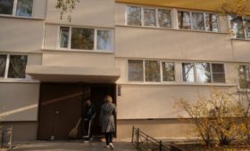 Санкт-Петербург: В Кировском районе завершается капитальный ремонт фасадов домов первой массовой серии
