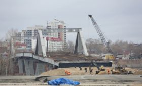 Самарская область: Дмитрий Азаров провел выездное совещание по строительству Фрунзенского моста