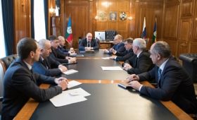 Рашид Темрезов поручил Правительству региона усилить работу по реализации приоритетных задач, стоящих перед руководством Карачаево-Черкесии