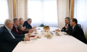 Дмитрий Медведев встретился с руководством Государственной Думы и лидерами парламентских фракций