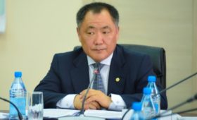Глава Тувы провел заседание Попечительского совета Кызылского президентского кадетского училища