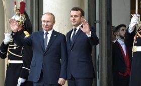 Владимир Путин прибыл во Францию для участия во встрече в «нормандском формате»