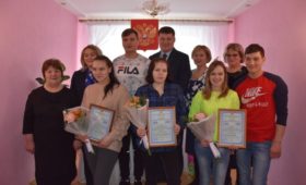 Коми: В Троицко-Печорском районе три семьи получили сертификаты на региональный семейный капитал на первенцев