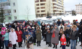 Якутия: 51 семья получила ключи от новых квартир в Ленске