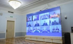 Свердловским правительством утверждены доплаты за классное руководство уральским педагогам