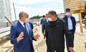 Губернатор проверил, как идет строительство социальных объектов в Саратове