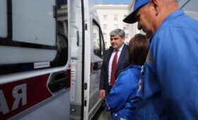 Глава КБР Казбек Коков передал медицинским учреждениям новые автомобили скорой помощи