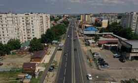 Еще 11 км федеральных трасс в Карачаево-Черкесии расширили до четырех полос движения