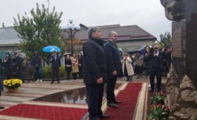 В Баксане открыли памятник Валерию Кокову
