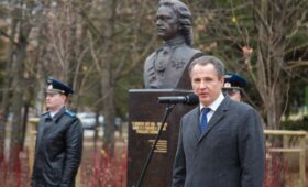 В Белгороде открыли памятник Петру I и мемориальную доску