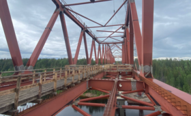 Мост встал над Свирью